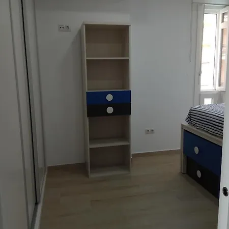 Esplendido Apartamento, Carihuela Edificio El Remo, Primera Linea דירה *