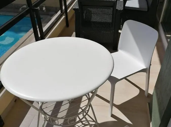 Esplendido Apartamento, Carihuela Edificio El Remo, Primera Linea * Torremolinos