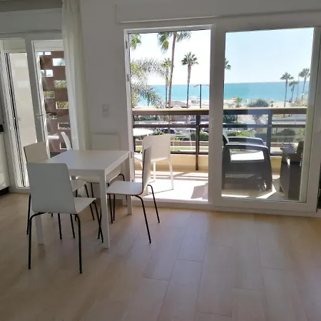 Διαμέρισμα Esplendido Apartamento, Carihuela Edificio El Remo, Primera Linea *