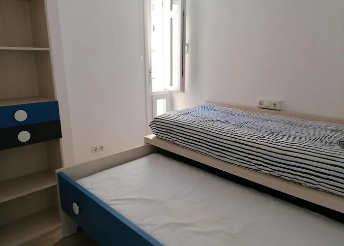 Esplendido Apartamento, Carihuela Edificio El Remo, Primera Linea Torremolinos