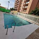 Esplendido Apartamento, Carihuela Edificio El Remo, Primera Linea